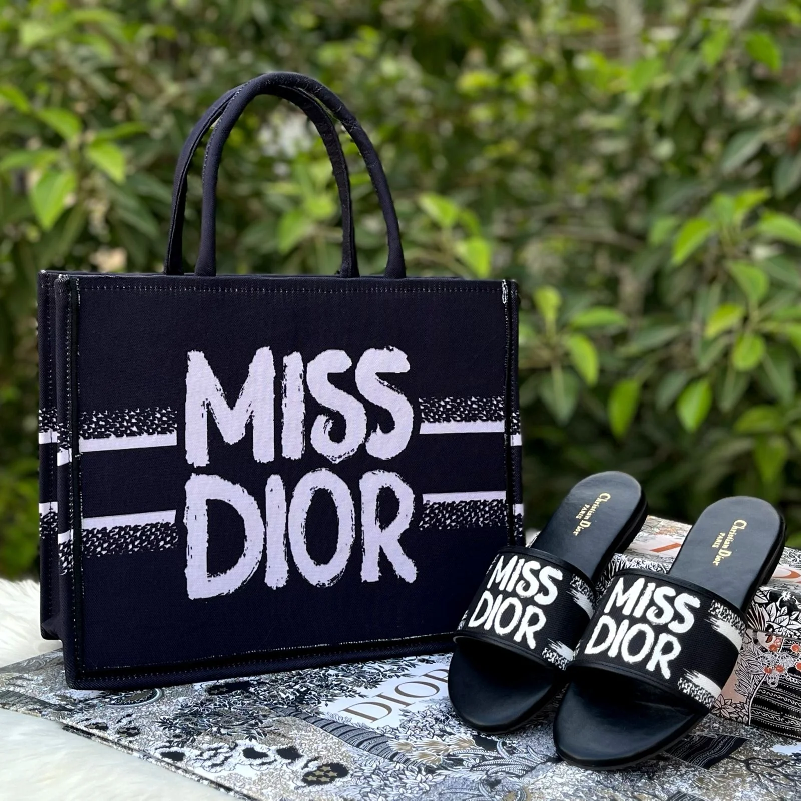 Miss Combo - Plain Black
